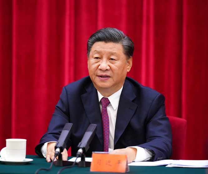 2020年9月3日下午，中共中央、國務(wù)院、中央軍委在北京人民大會堂舉行座談會，紀(jì)念中國人民抗日戰(zhàn)爭暨世界反法西斯戰(zhàn)爭勝利75周年。中共中央總書記、國家主席、中央軍委主席習(xí)近平出席座談會并發(fā)表重要講話。新華社記者 謝環(huán)馳 攝